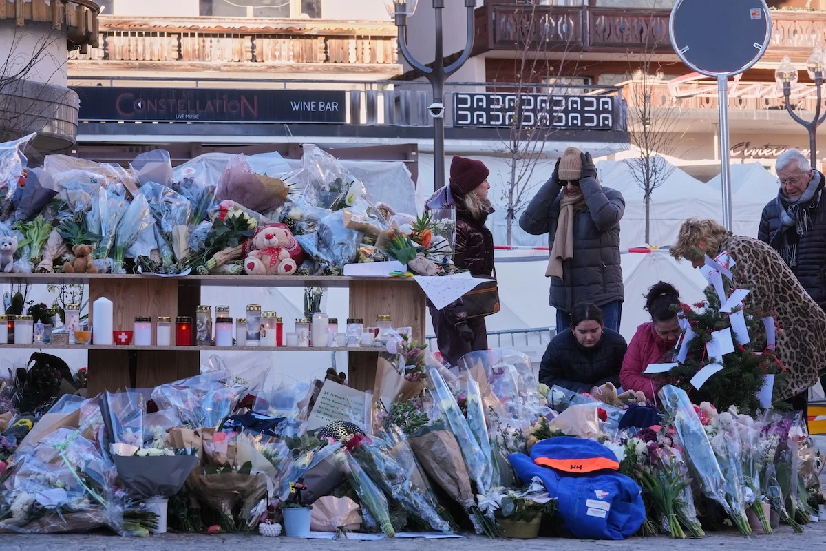 4 minuti faLa Svizzera vuole chiedere al’Italia il rimborso per il ricovero di tre feriti di Crans-MontanaPerché lo prevedono le leggi svizzere, ma l'Italia non intende pagare