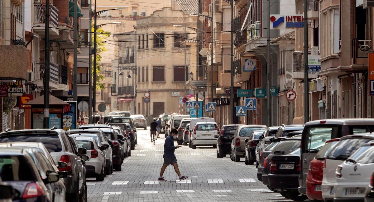 1 minuto faLa città spagnola che ha vietato di celebrare le festività islamiche negli edifici pubbliciCon un'iniziativa dell'estrema destra che menziona le religioni in generale ma ne prende di mira soprattutto una