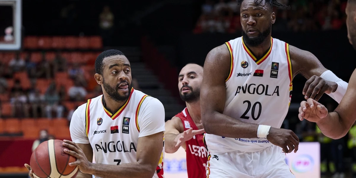 2 minuti faNel campionato africano di basket si gioca una finale importante e un po’ inaspettataTra l’Angola, campionessa storica che però non arrivava in finale da 10 anni, e il Mali, che invece non ci era mai arrivato