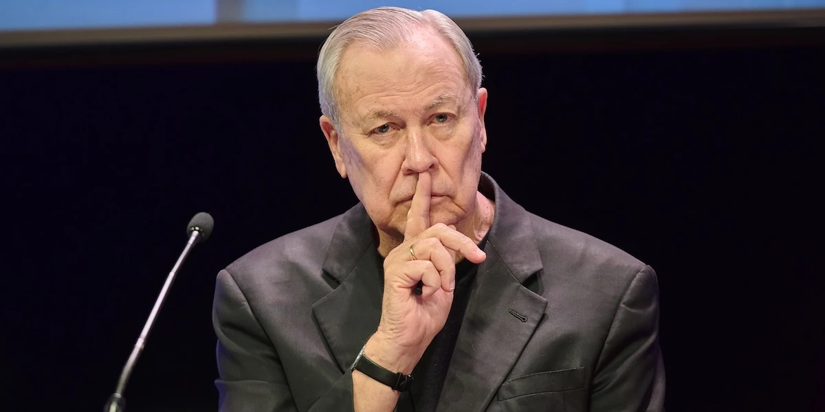 5 minuti faÈ morto il regista teatrale statunitense Robert Wilson