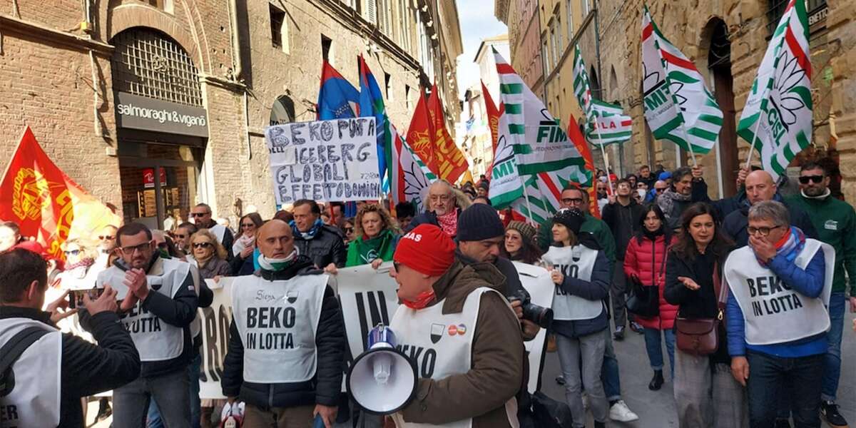 Alla fine lo stabilimento di Beko a Comunanza, nelle Marche, non chiuderà