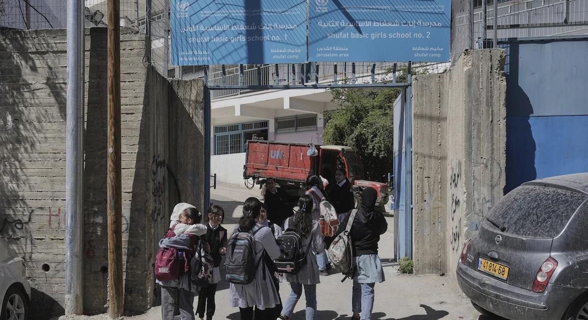 Israele ha chiuso sei scuole per studenti palestinesi gestite dall’UNRWA a Gerusalemme Est