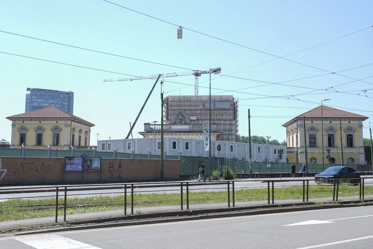 3 minuti faL’azienda che sta costruendo il consolato statunitense a Milano è stata messa sotto controllo giudiziario con l’accusa di caporalato