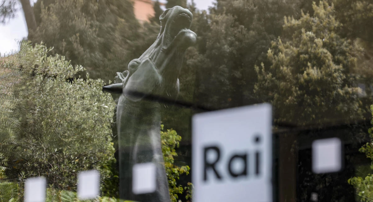 1 minuto faSulla Rai la politica si è aggrovigliataNon riesce a nominare la presidente da un anno, né a mettersi d'accordo sulle molte proposte di riforma della governance