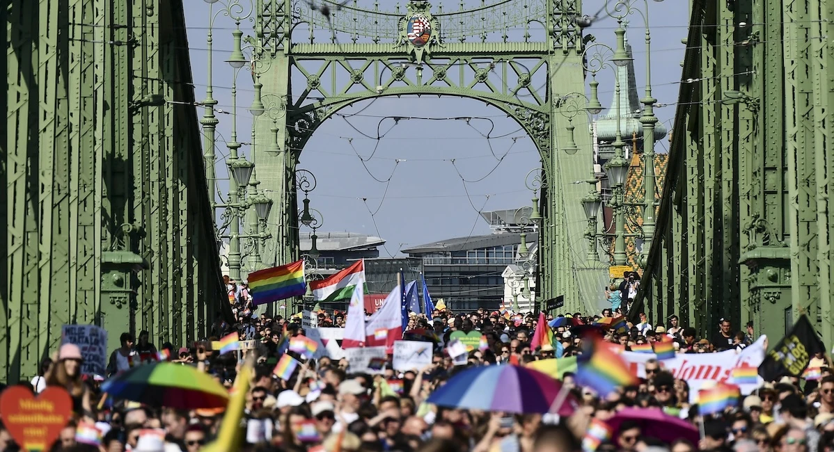 La polizia ungherese non ha autorizzato il Pride di BudapestSulla base di una legge voluta dal governo semi-autoritario di Orban: gli organizzatori avevano detto che si sarebbe svolto comunque, il 28 giugno