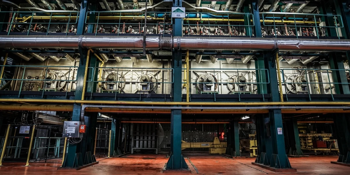 1 minuto faAnche l’ex ILVA di Novi Ligure è messa molto maleLa produzione è ferma e le scorte di acciaio sono finite: come a Taranto, si aspetta il governo