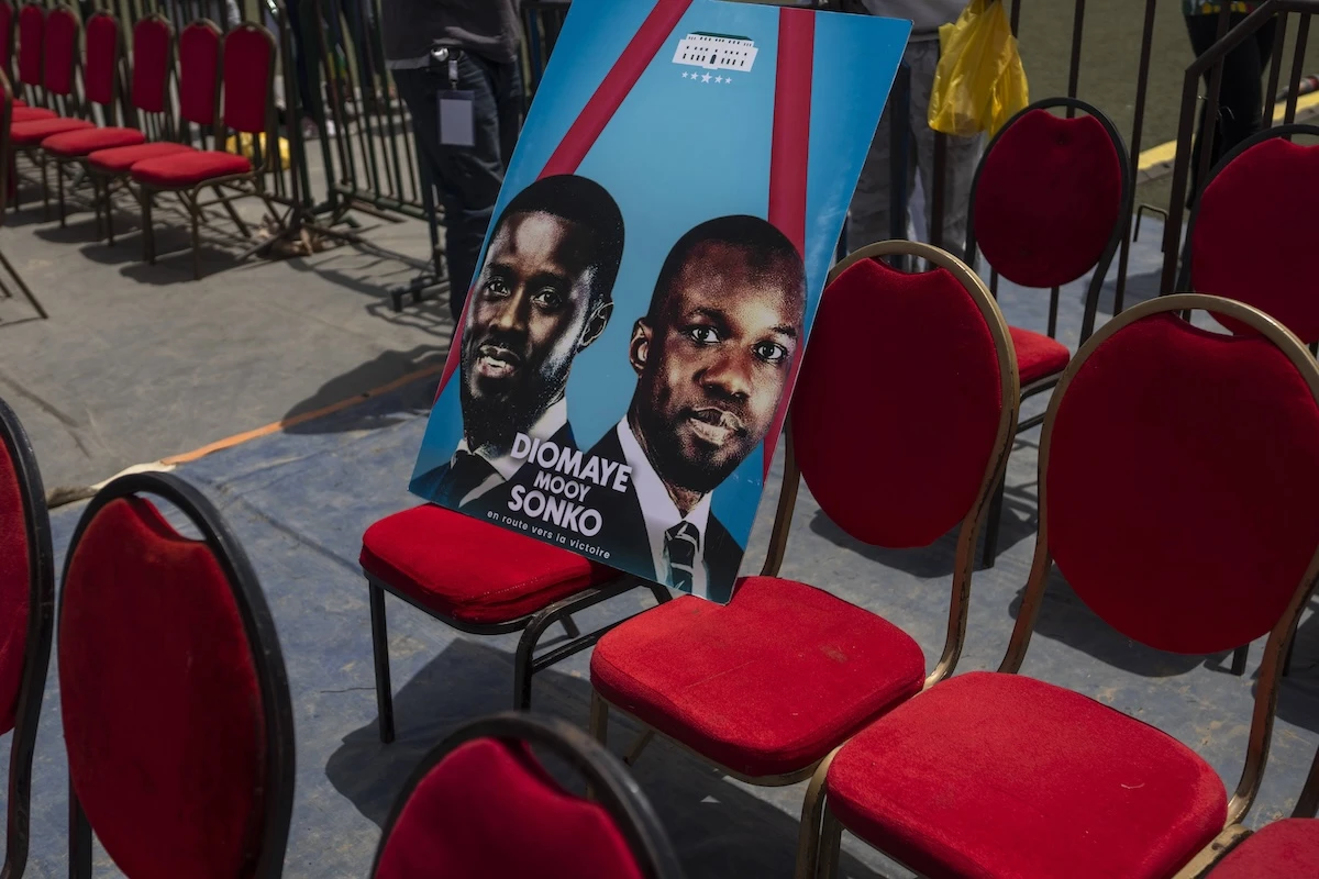 pochi secondi faIn Senegal si è rotta un’alleanza storicaIl presidente Faye e il primo ministro Sonko hanno fatto politica insieme per più di un decennio, ora il primo ha licenziato il secondo