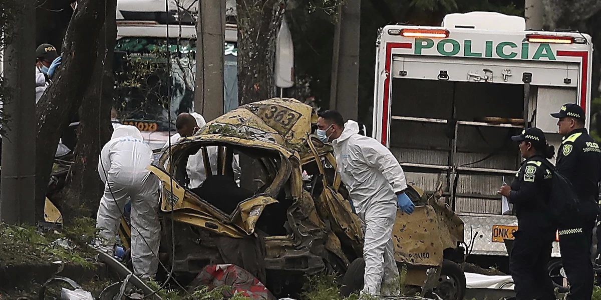 2 minuti faIn Colombia almeno 18 persone sono state uccise in due attentati a Medellín e Cali, attribuiti a dissidenti delle FARC