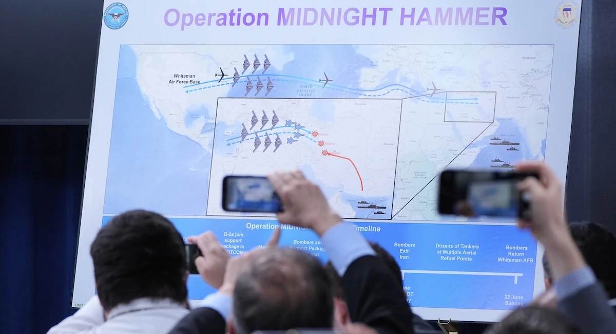 Sappiamo ancora poco sui danni ai siti nucleari iranianiI bombardamenti statunitensi li hanno danneggiati, ma non si sa se abbiano fermato o distrutto le capacità di arricchire l'uranio