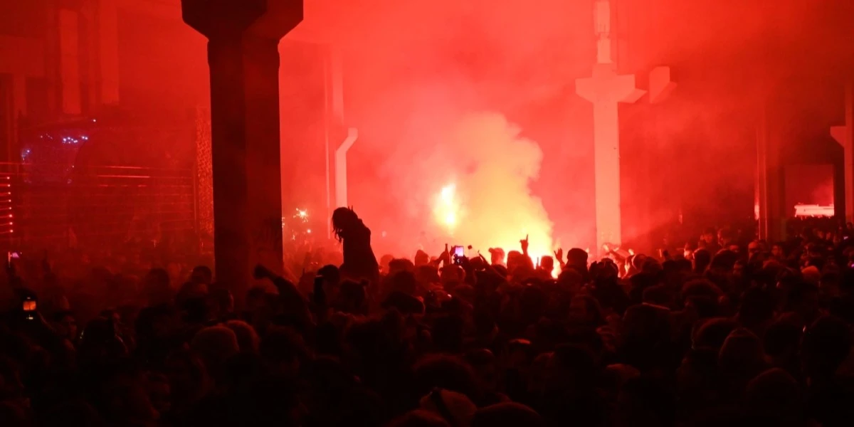 Cos’è successo ai rave party in ItaliaPer un periodo se ne sono fatti molti meno: ora qualcosa sta cambiando, nonostante la dura repressione del governo e delle forze dell'ordine