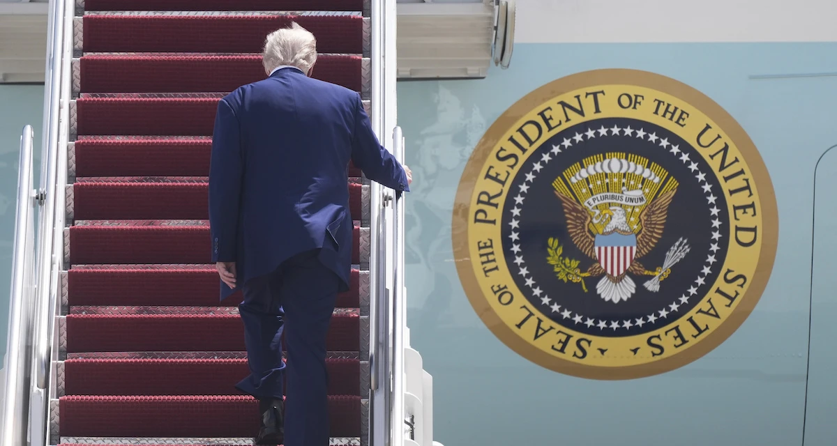 Il viaggio di Trump in Medio Oriente è un viaggio d’affariIl presidente statunitense non ha grossi obiettivi diplomatici, ma vuole raccogliere miliardi di investimenti dalle monarchie del Golfo