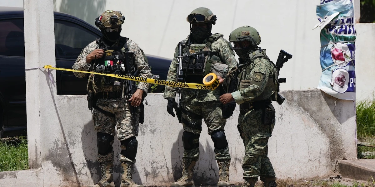 Il figlio di El Chapo è difficile da catturare quanto suo padreIván Archivaldo Guzmán è oggi uno dei narcotrafficanti più potenti del Messico, ma nonostante vasti sforzi la polizia non riesce ad arrestarlo
