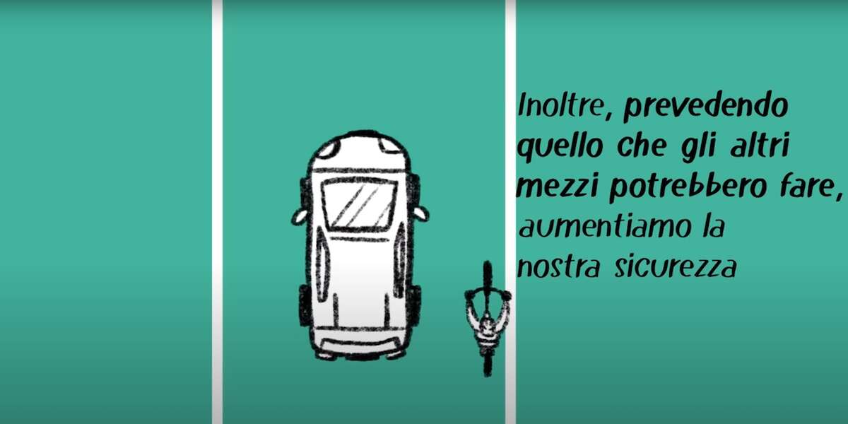 La discutibile campagna sulla sicurezza stradale della LombardiaÈ stata sospesa dopo molte critiche a un post che dava consigli ai pedoni per evitare di farsi investire, dando un po' l'impressione di colpevolizzarli