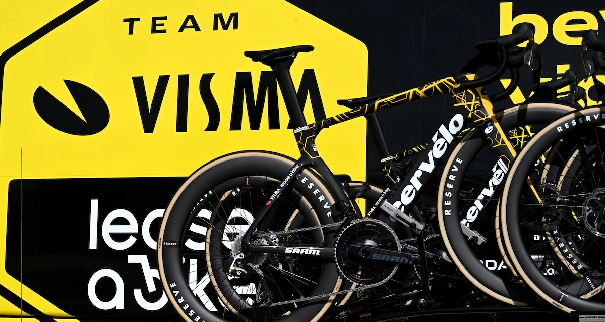 1 minuto faSono state rubate molte biciclette al Team Visma – Lease a Bike, che sta partecipando in Italia alla Vuelta di Spagna