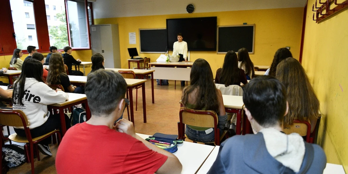 4 minuti faGli stipendi di chi lavora nelle scuole e nelle università aumenterannoÈ stato firmato il rinnovo dei contratti collettivi per il periodo 2022-2024, di cui verranno pagati anche gli arretrati
