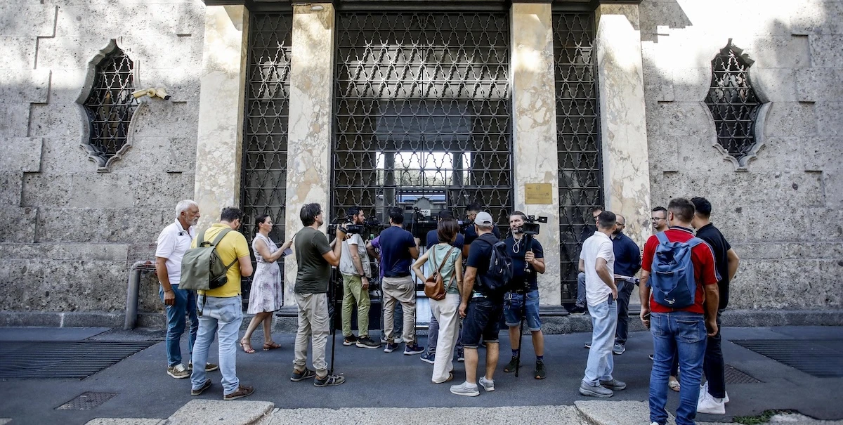 3 minuti faCome funziona la giustizia per chi ha meno di 14 anniSecondo l'ordinamento italiano bambini e ragazzini non hanno capacità di intendere e di volere, e quindi non sono imputabili