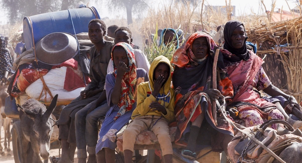 3 minuti faL’enorme massacro nel campo per sfollati di Zamzam, in DarfurSi stima che più di 1.500 persone siano state uccise in tre giorni dalle milizie sudanesi Rapid Support Forces: il Guardian ha ricostruito cos'è successo