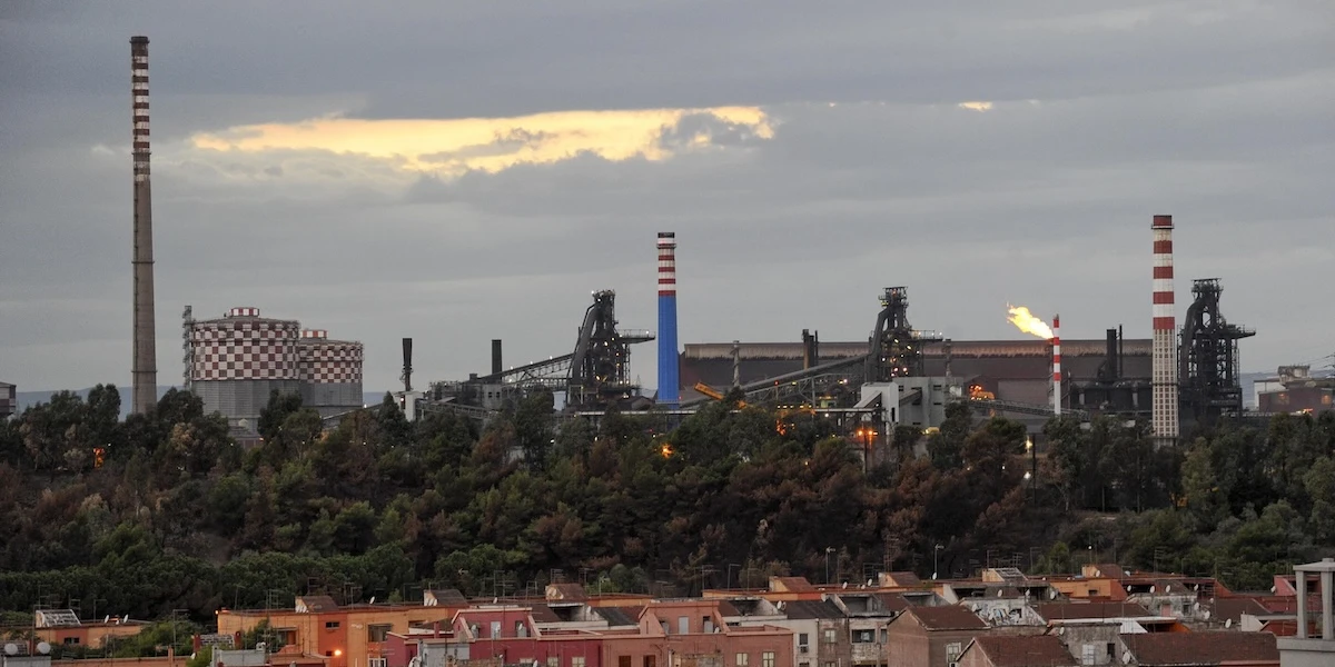 Tre dirigenti sono indagati per l’incendio dell’altoforno 1 dell’ex ILVA, a Taranto
