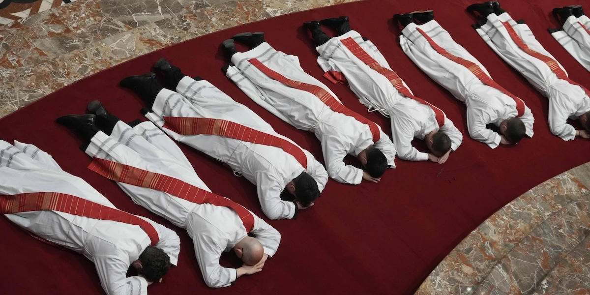 Il nuovo rapporto sugli abusi sessuali nella Chiesa italiana non è molto diverso dal precedenteI dati sono ancora lacunosi, ma è cresciuto il numero di persone che hanno segnalato presunti abusi