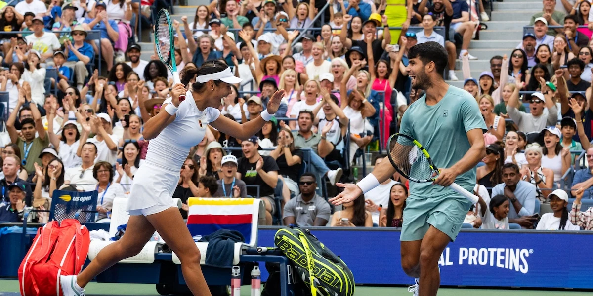 2 minuti faUn torneo di doppio senza giocatori di doppio, o quasiAgli US Open di tennis c'è un nuovo torneo per coppie miste, ma ci giocano solo i singolaristi più famosi: con l'eccezione di due italiani molto motivati