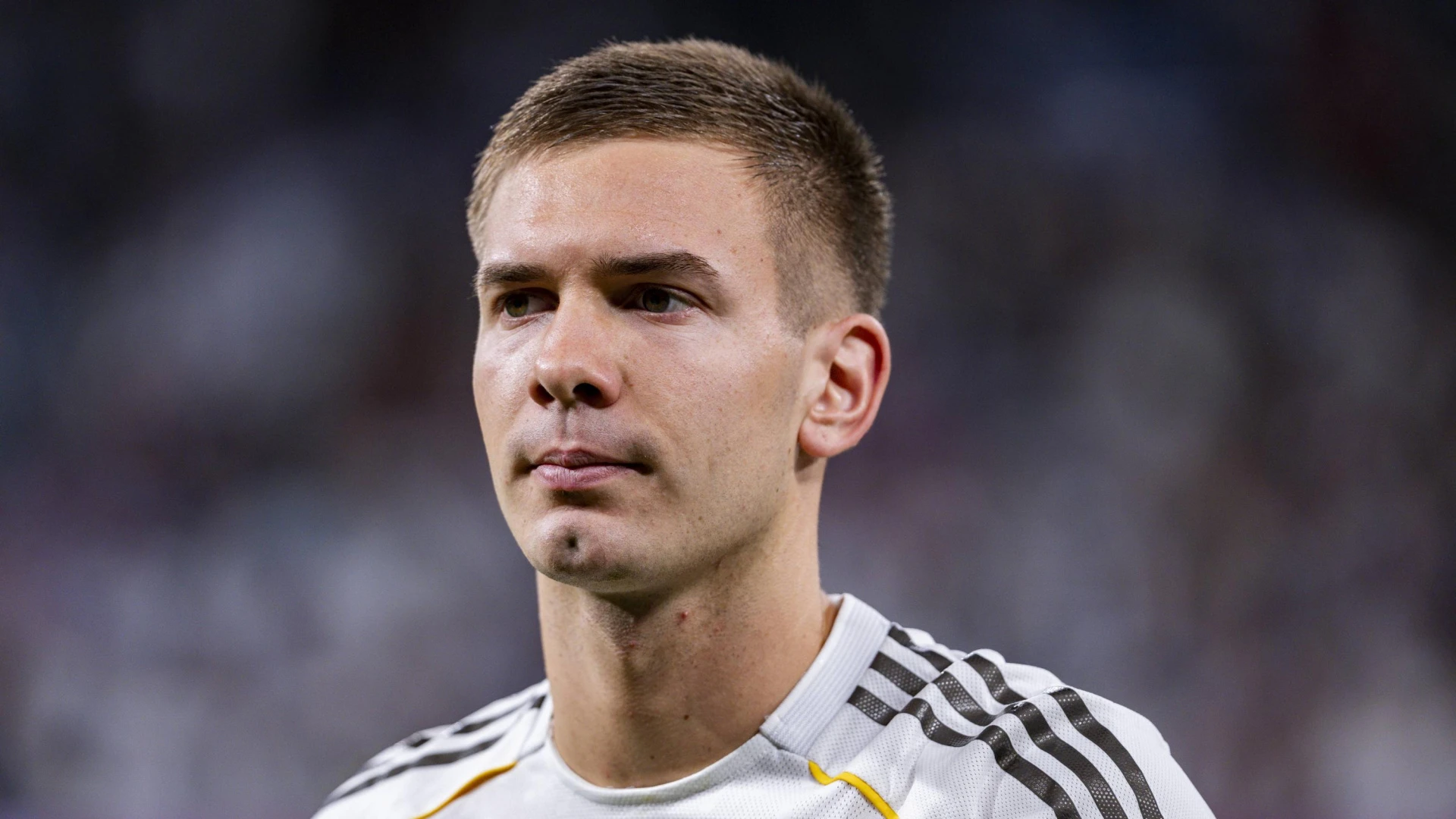 River Plate estaría buscando el regreso de Claudio Echeverri y Franco Mastantuono