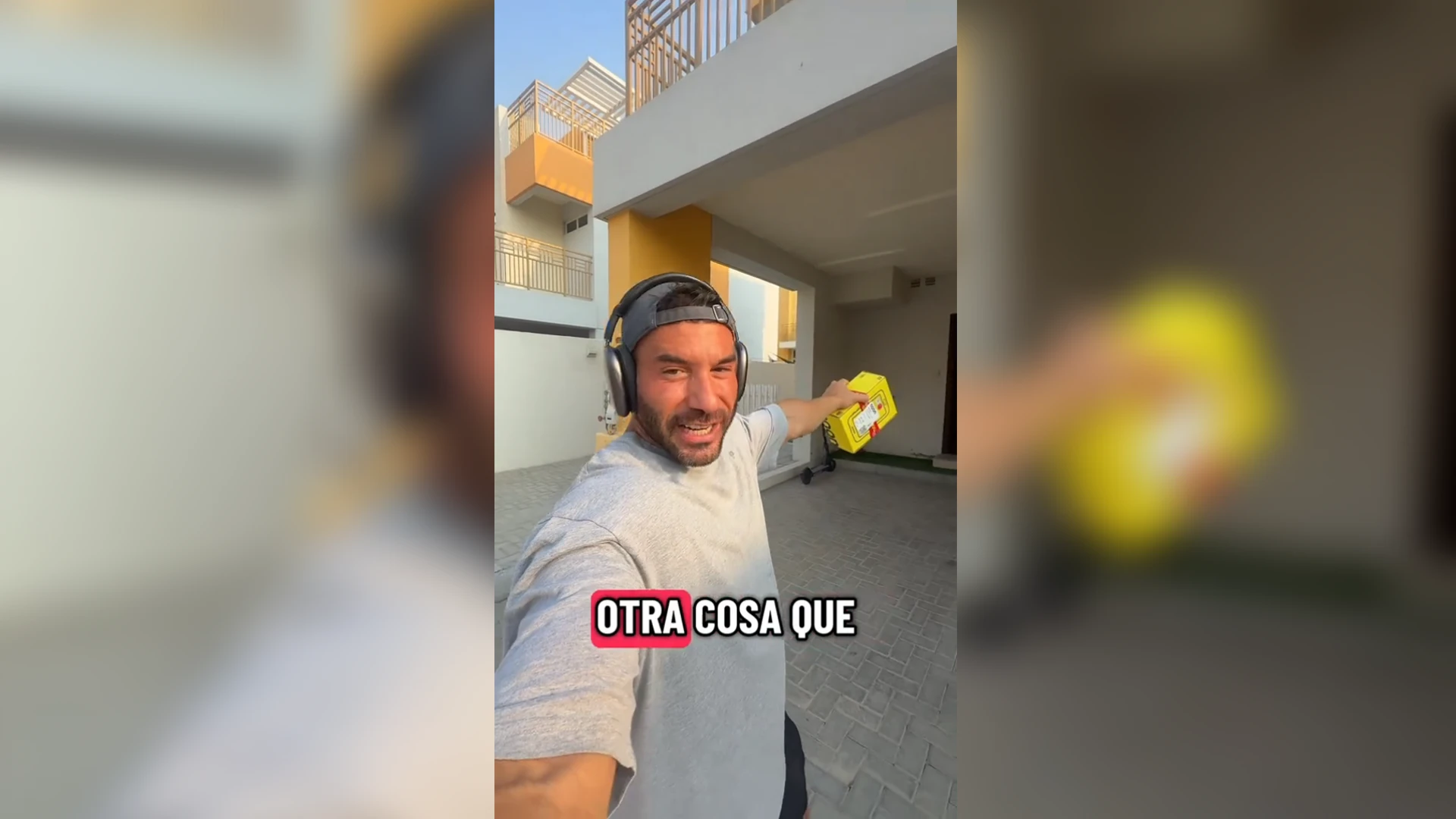 Un conocido 'youtuber' español vuelve a su casa en Dubái y lo que se encuentra le deja sin palabras: 