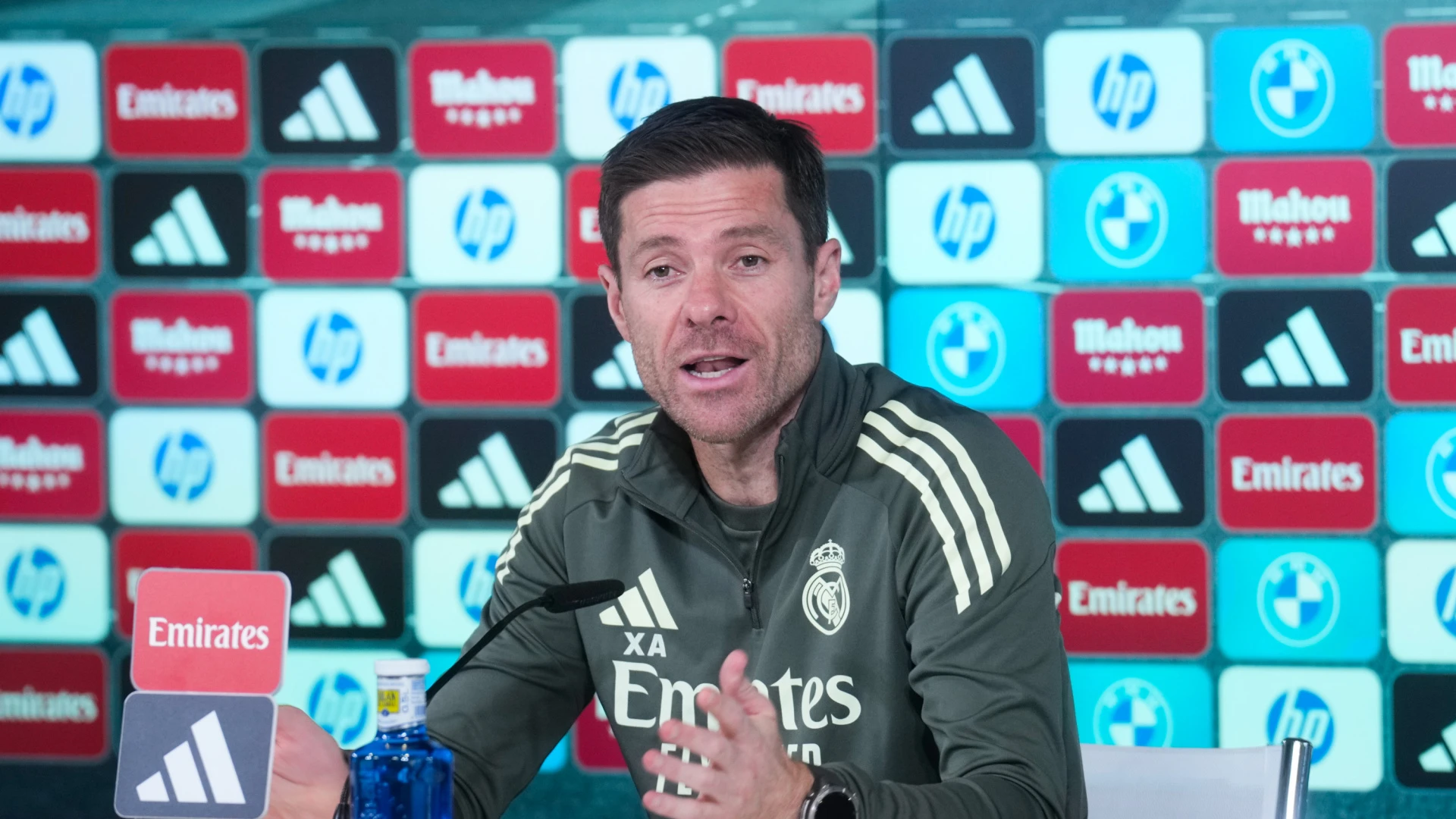 Xabi Alonso contesta a Bale y defiende su gestión del vestuario: 