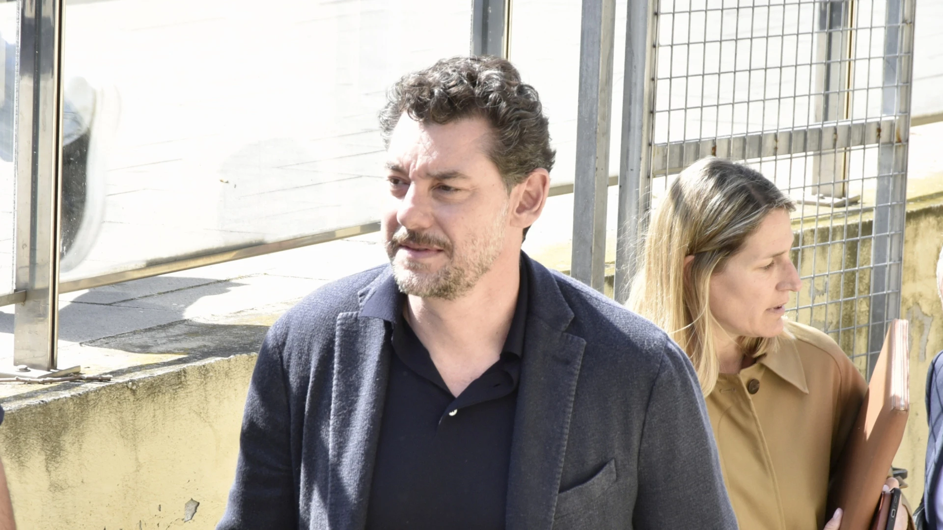 Jonathan Andic recurre su entrada en prisión y habla de una caída previa de su padre, que sufriría una dolencia en las rodillas