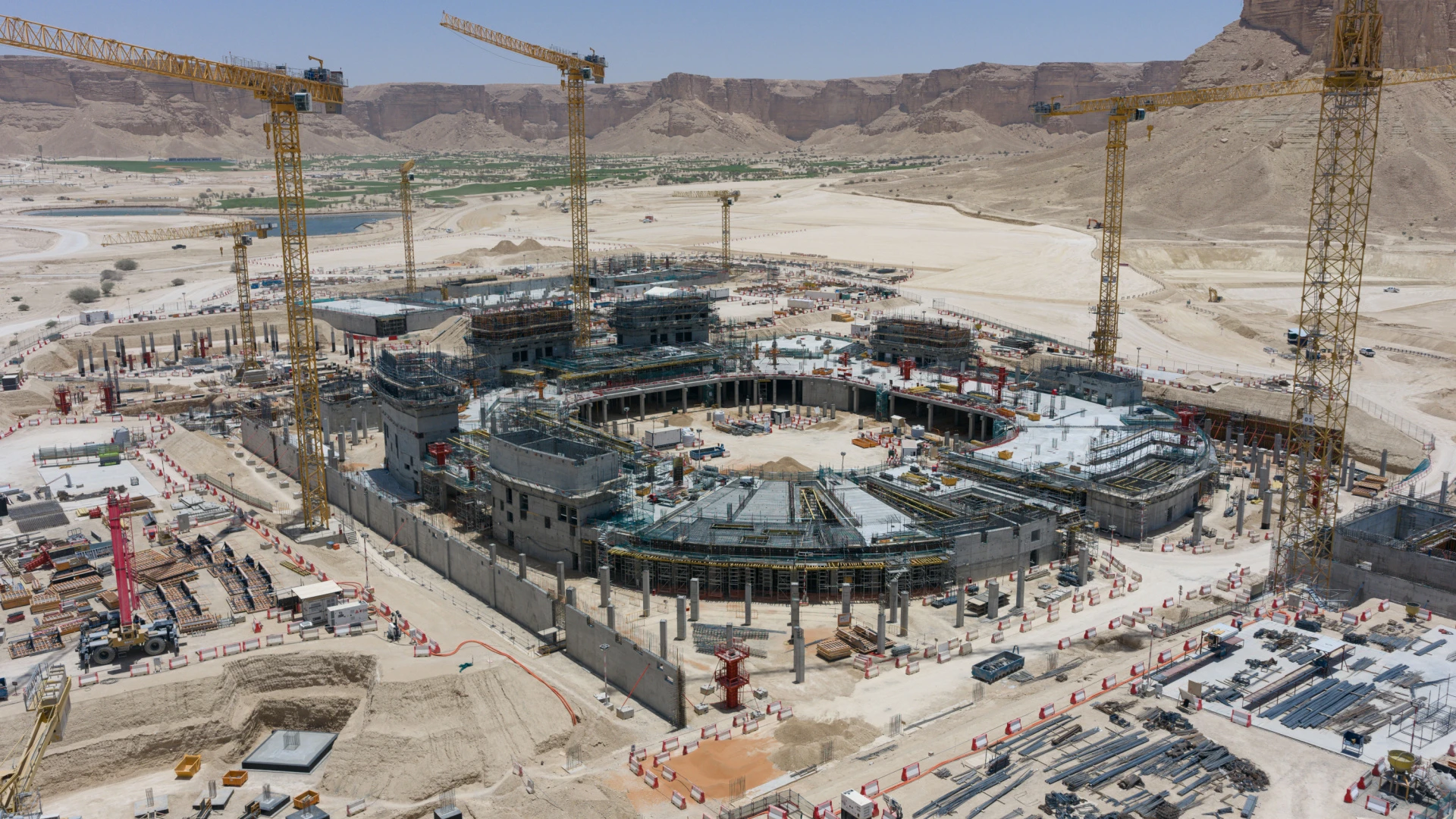 Arabia Saudí construye el 'Wimbledon del desierto'