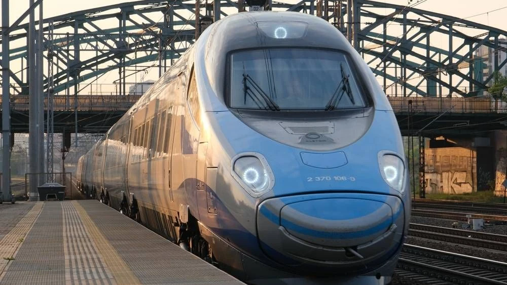 Pierwsze Pendolino pojechało do Ustki. Start nie do końca udany