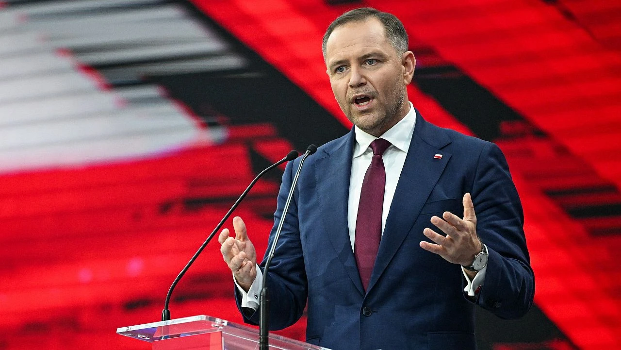 Nawrocki pozywa Onet i pokazuje wyniki testu na narkotyki
