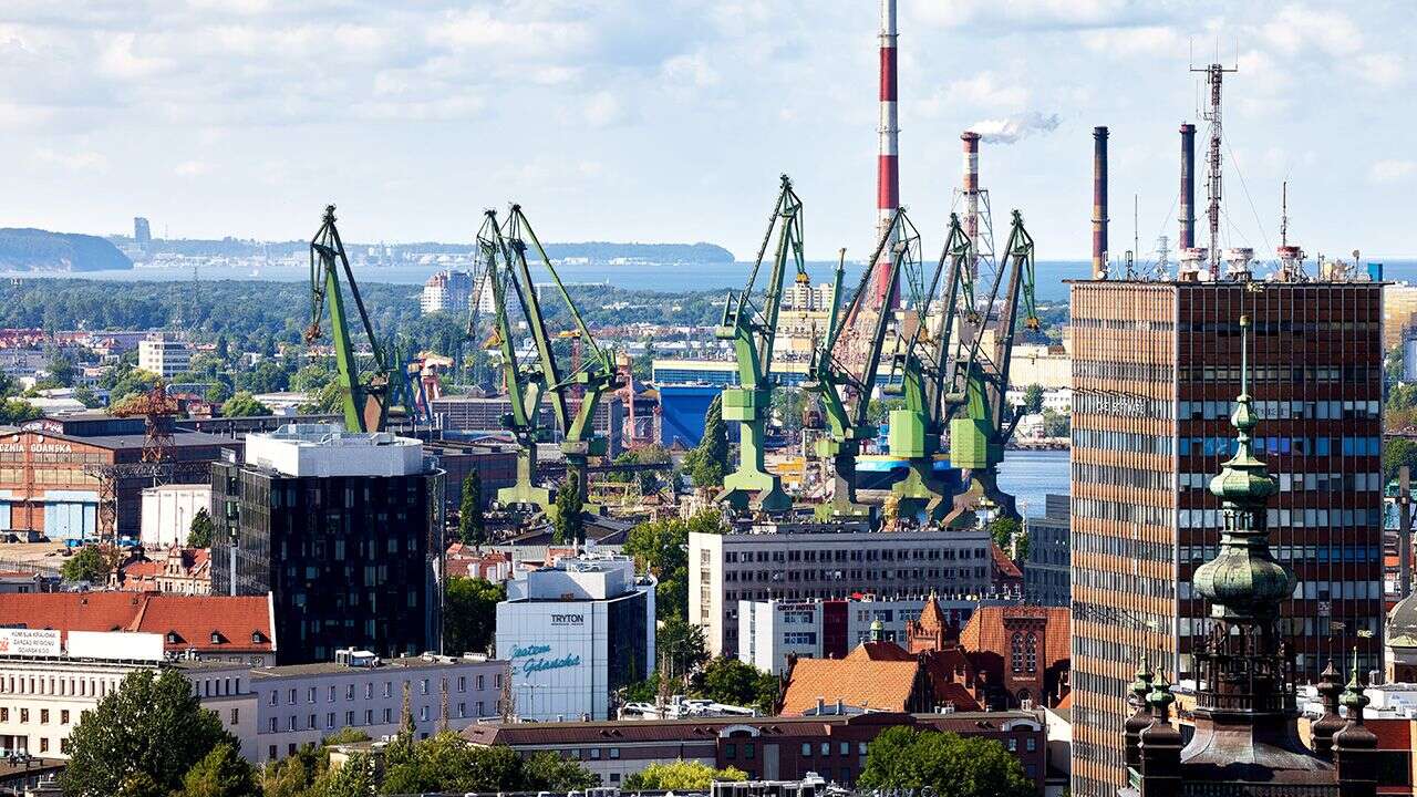 GUS skorygował dane o PKB. Gospodarka nadal rośnie