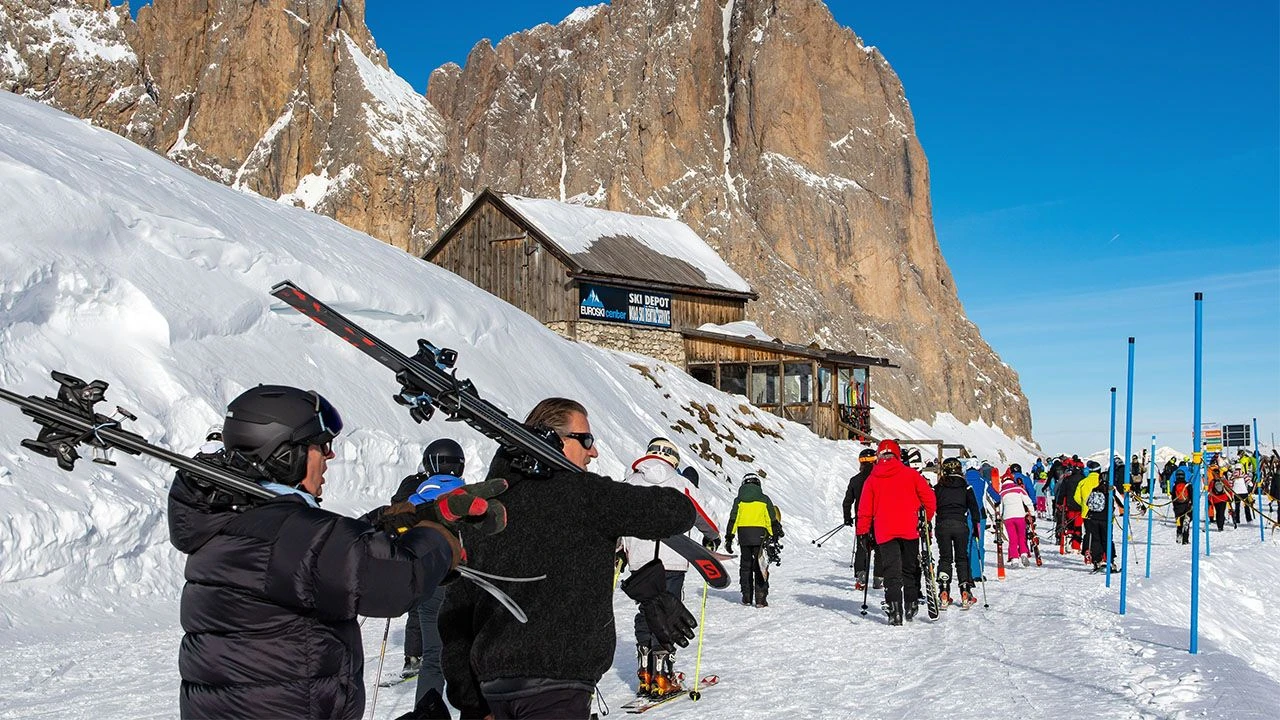 Zwroty za karnety w Dolomitach. Nawet 30 mln euro dla narciarzy