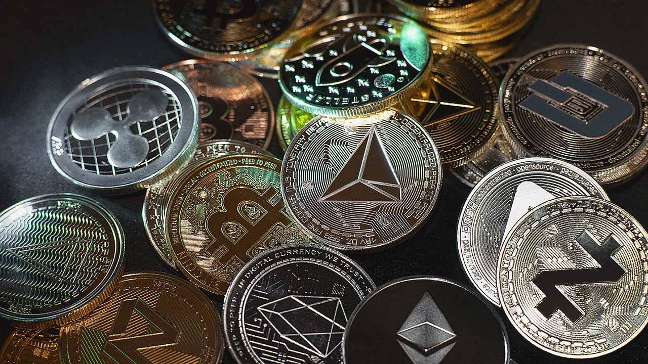 Blockchain, tokeny, giełdy, portfele. Przewodnik po świecie kryptowalut