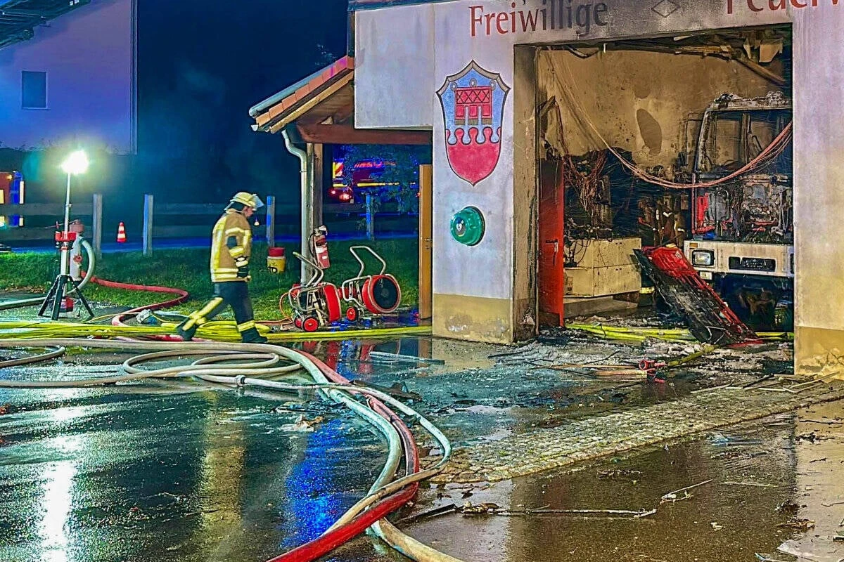 Feuer bei der Feuerwehr: Kameraden aus dem Umland im Einsatz
