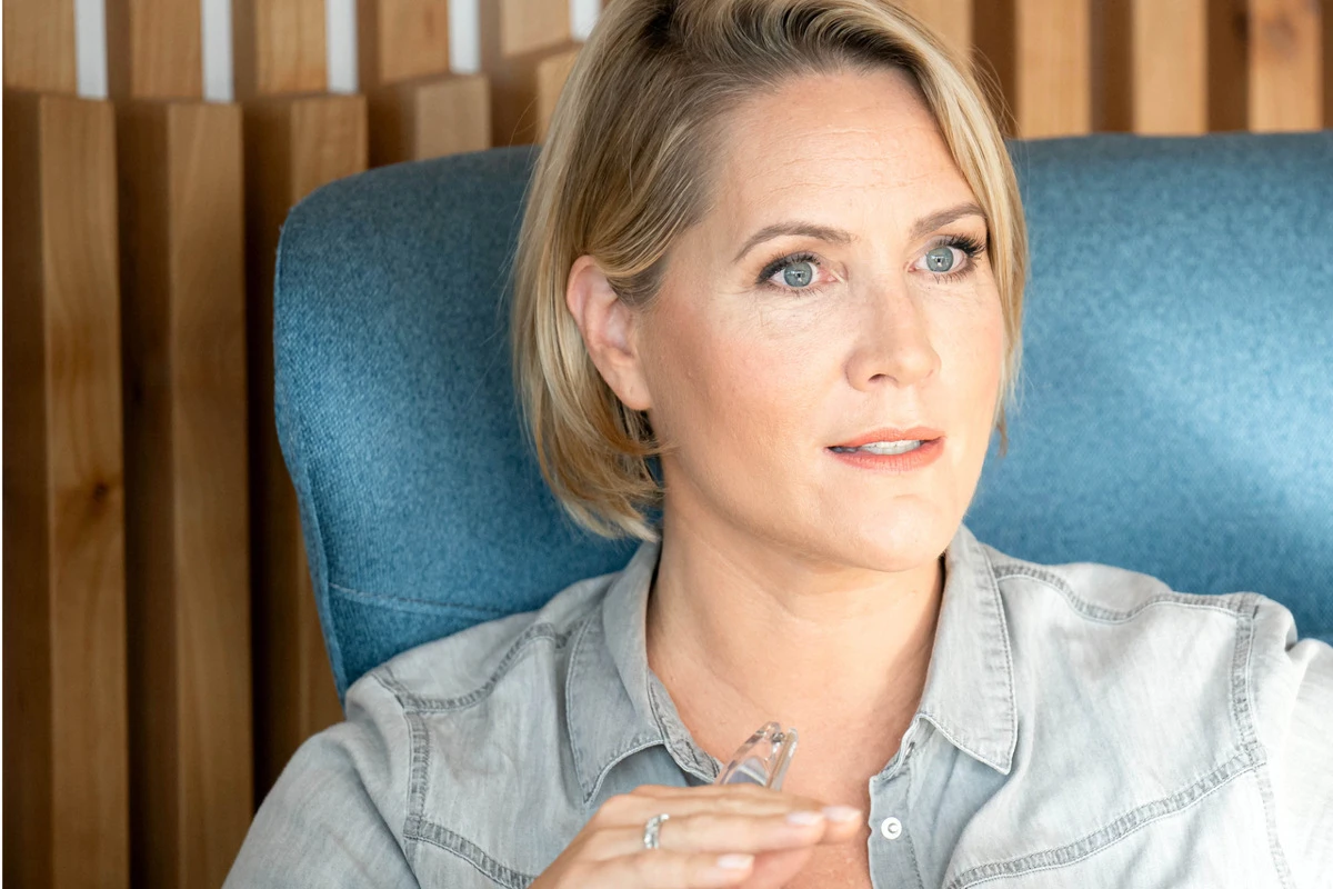 Kurz vor ESC-Finale - Judith Rakers übt scharfe Kritik: 