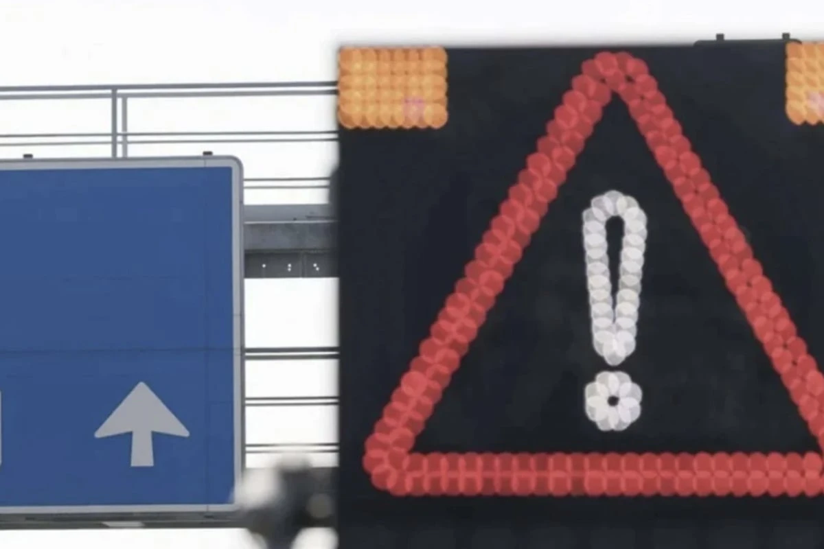 Lkw verunglückt auf A4: Elektroschrott verteilt sich auf Fahrbahn
