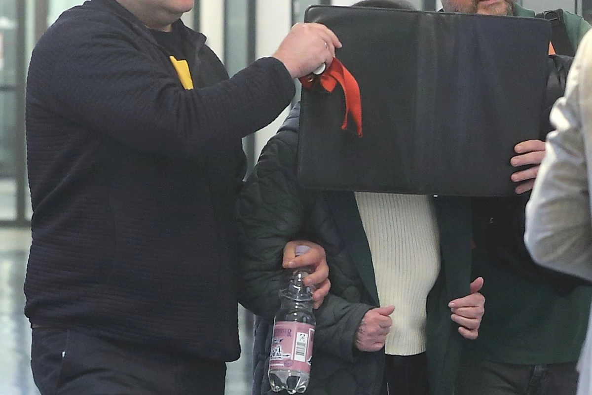 Eigene Wohnung angezündet: Brandstifterin wird dauerhaft eingewiesen