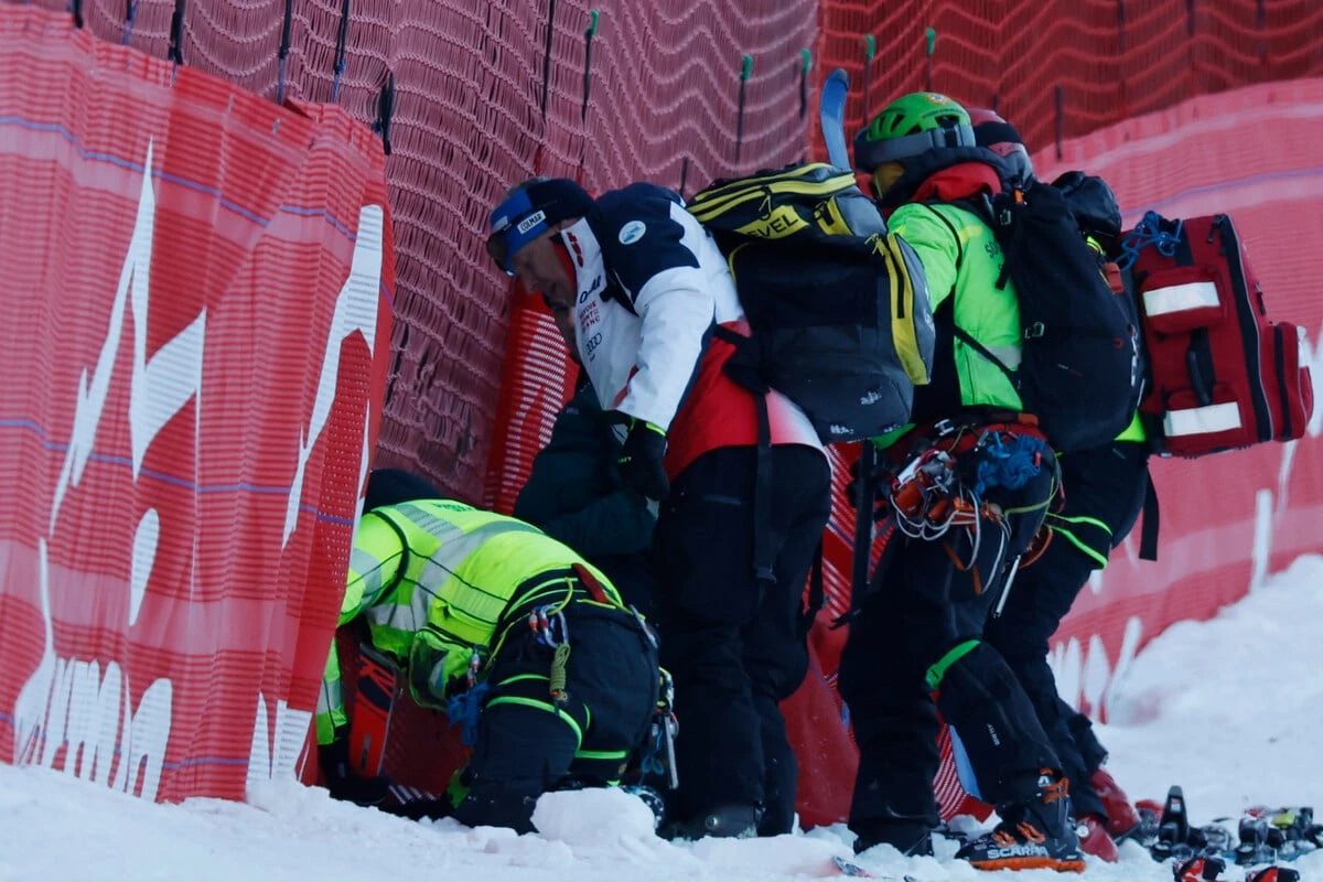 Zu großes Verletzungsrisiko? So geht es Ski-Star Sarrazin nach Horror-Sturz!
