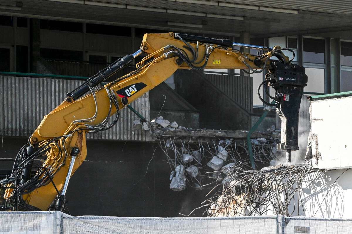 Berlin darf Abrissarbeiten an Jahn-Sportpark fortsetzen - zumindest vorläufig