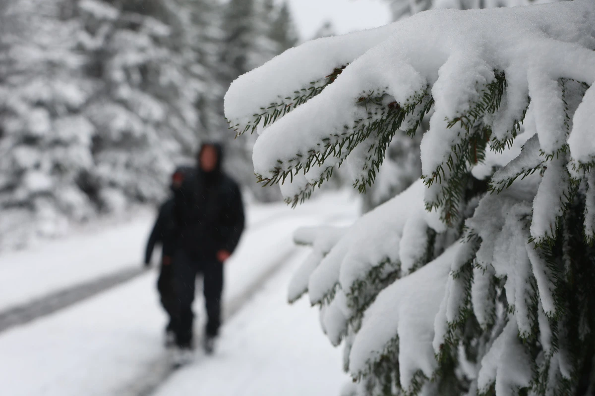 Erste Flocken auf dem Brocken – doch Orkanböen stören die Winteridylle