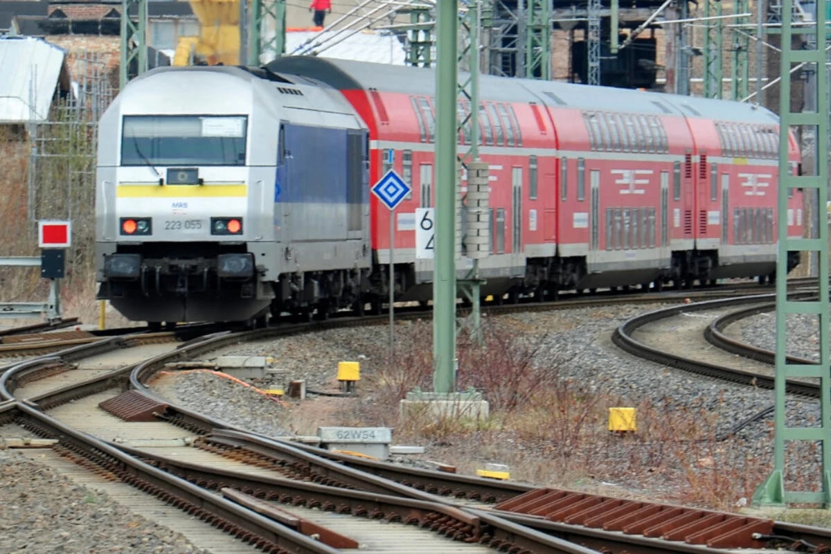Gibt's bald wieder mehr Sitzplätze im RE 6 zwischen Chemnitz und Leipzig?