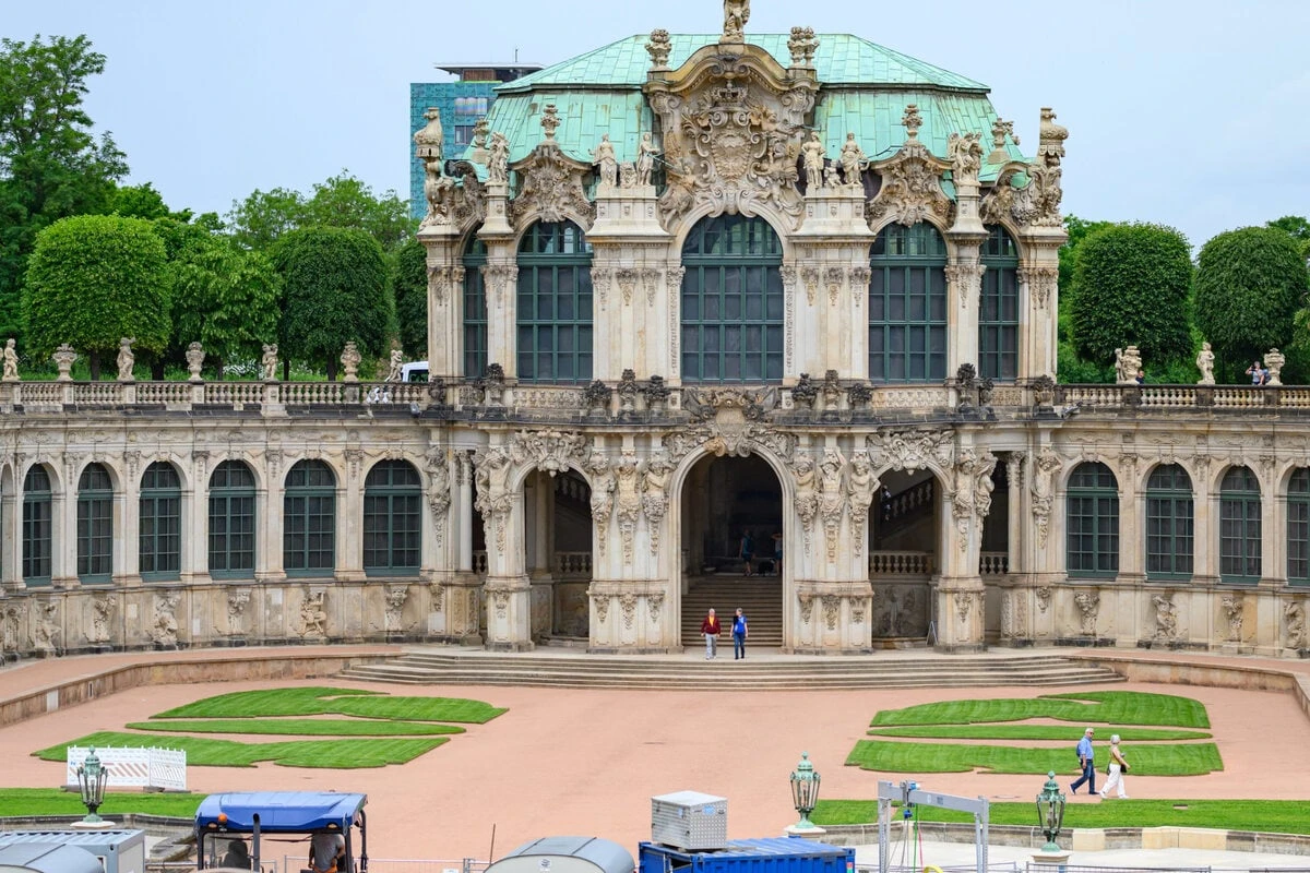 Der Zwinger hält bald wieder Hof - Sanierung kurz vor dem Abschluss