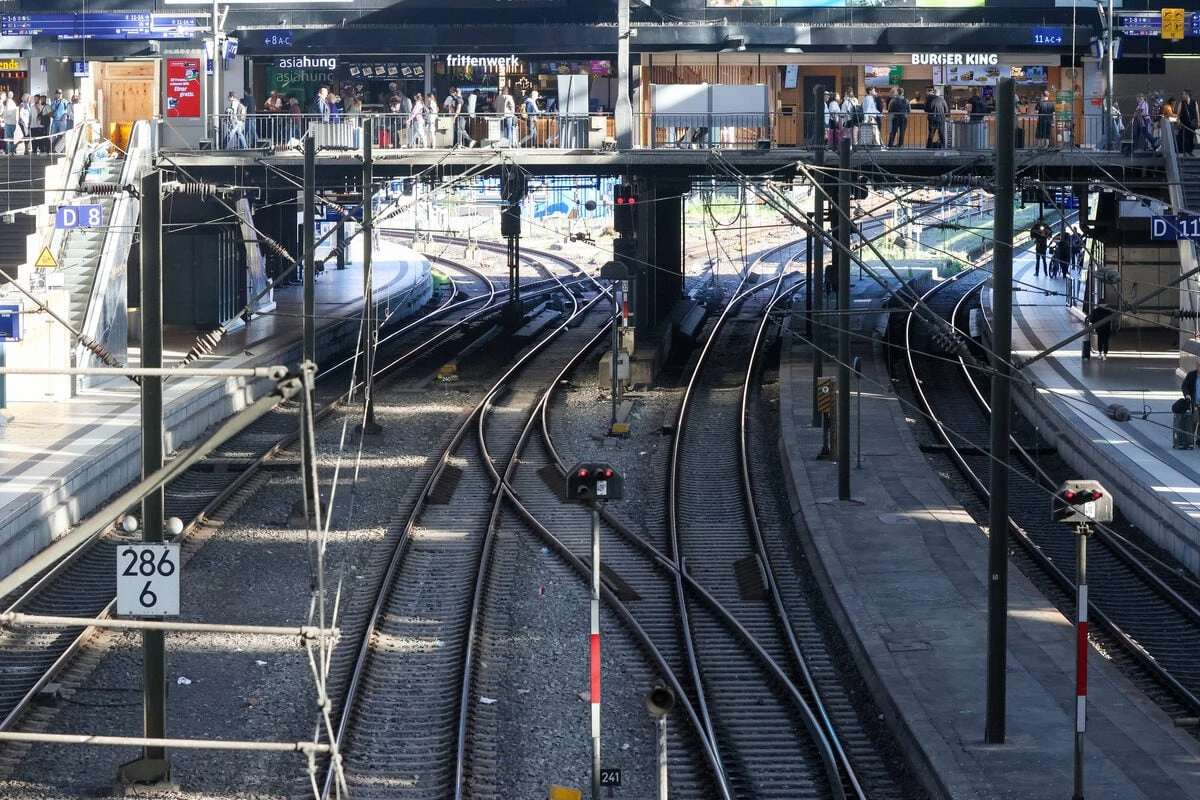 Monatelange Sperrung endet: Bahnstrecke Hamburg-Berlin wieder frei