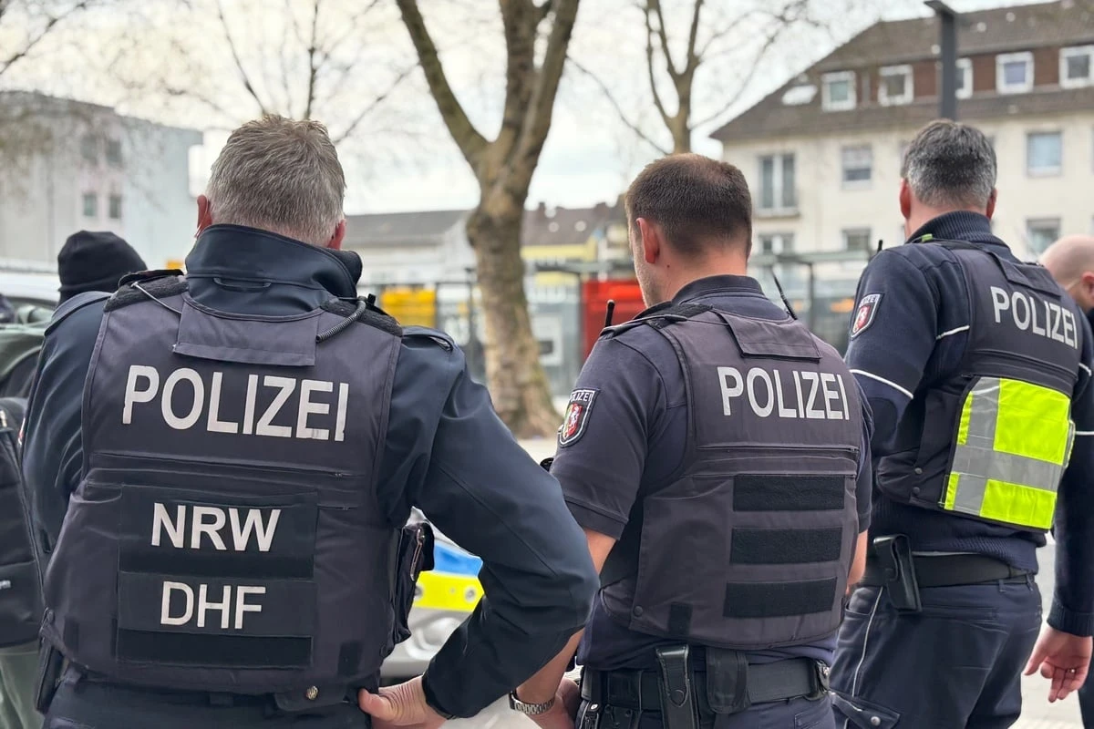 Schüsse auf Passanten in Köln: Jetzt klicken im Ausland die Handschellen