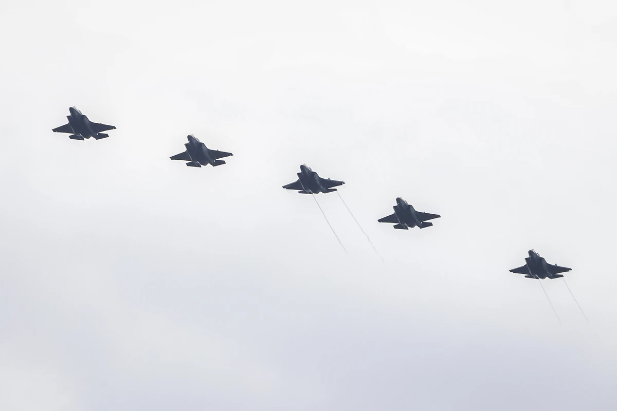 Nahost-Konflikt: Iran meldet US-Angriffe auf Brücken