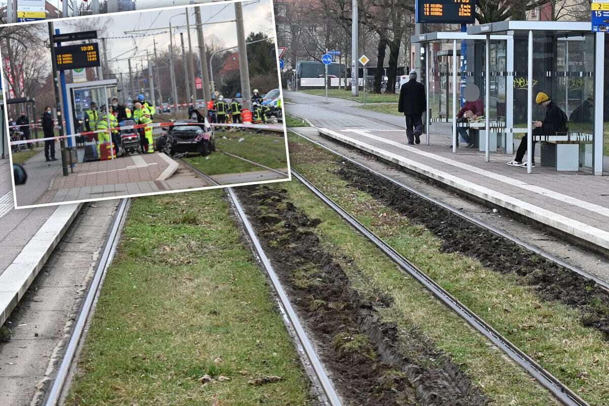 Unglück an tragischem Unfallort: Laster rast in Haltestelle und bleibt stecken