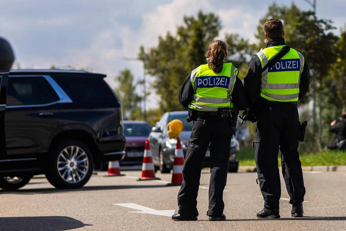 Finger weg vom Handy! Polizei NRW versteht diese Woche keinen Spaß