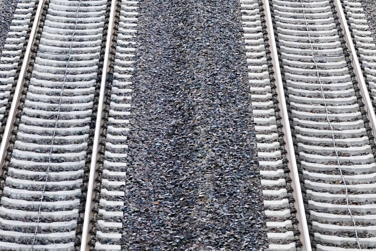 Hitze verzieht Schienen: Deutsche Bahn sperrt Zugstrecken in Bayern