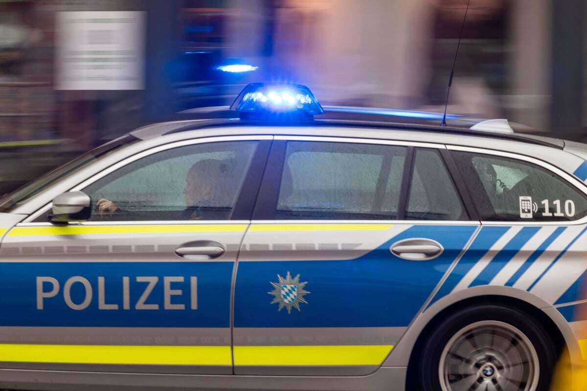 Unfall mit hohem Schaden in München: Frau wegen Gefährdung des Straßenverkehrs angezeigt